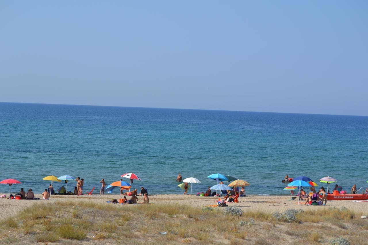 Miramare Struttura Sulla Spiaggia Platamona Eksteriør bilde